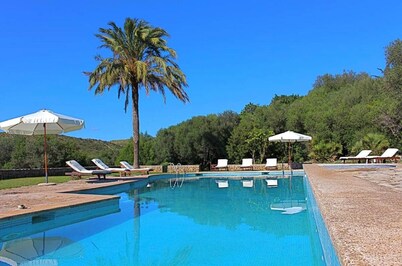 Country House 'Sa Mesquida De D’alt' with Sea View, Private Pool and Wi-Fi