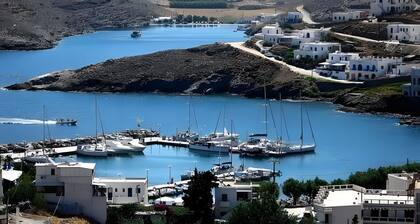 Studio Apartment 'Merichas 7 Irida' with Mountain View, Wi-Fi and Air Conditioning