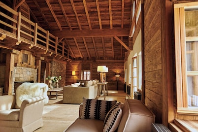 Holiday Home 'Casa Tre Cime' with Mountain View, Private Terrace and Wi-Fi