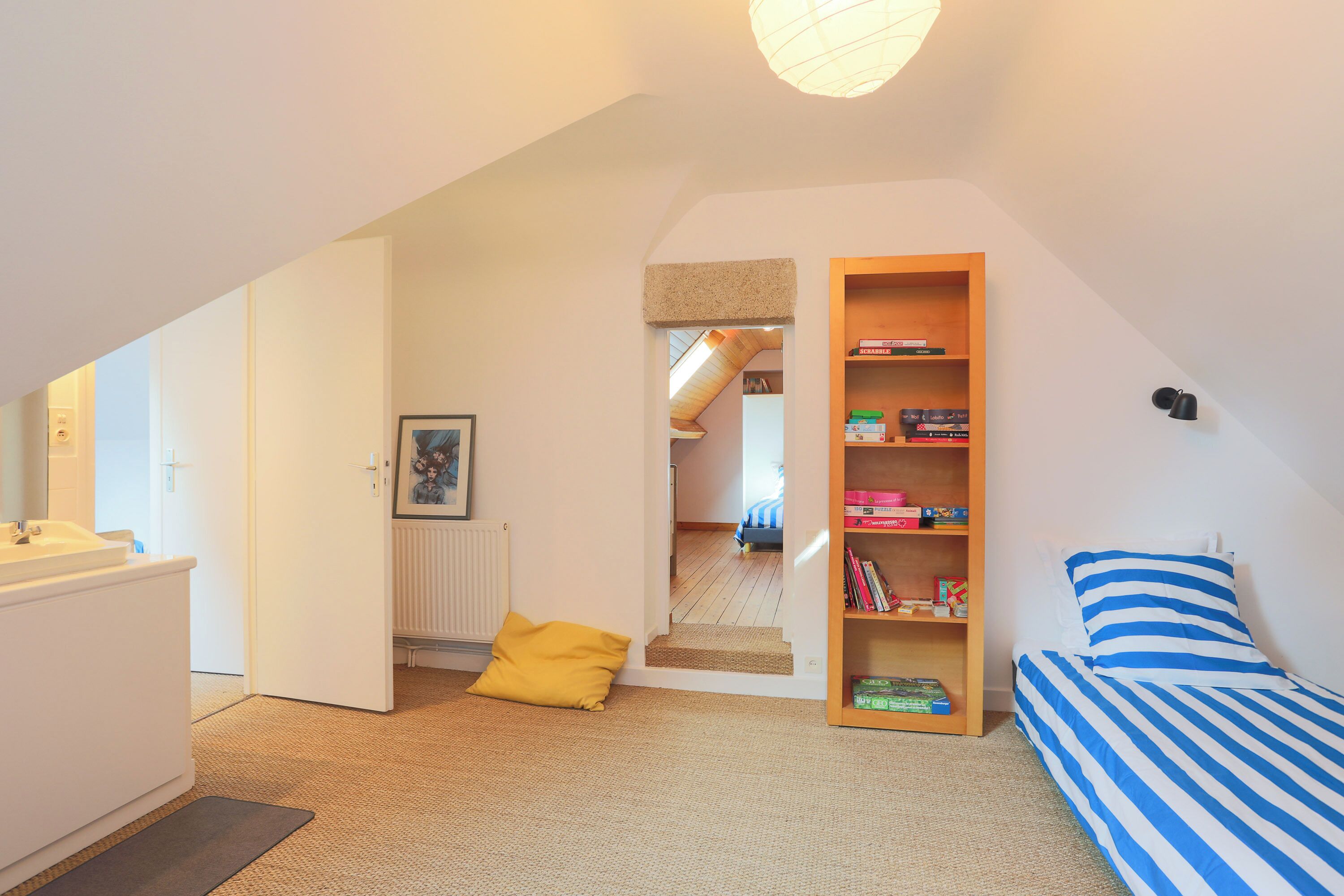 6 chambres, fer et planche à repasser, Wi-Fi gratuit, draps fournis