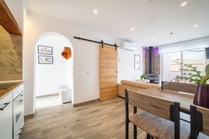 Interior - Apartment 'Apartamento Deluxe Los Perez' with Private Terrace, Wi-Fi and Air Conditioning (Lucainena de las Torres)