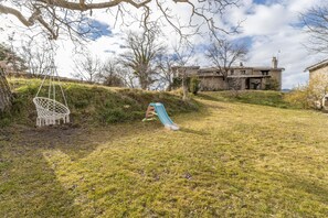 Children’s area - Country House 'Can Caubet Ll' with Mountain View, Shared Pool and Wi-Fi (Capolat)