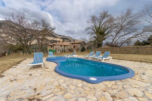 Pool - Country House 'Can Caubet Ll' with Mountain View, Shared Pool and Wi-Fi (Capolat)