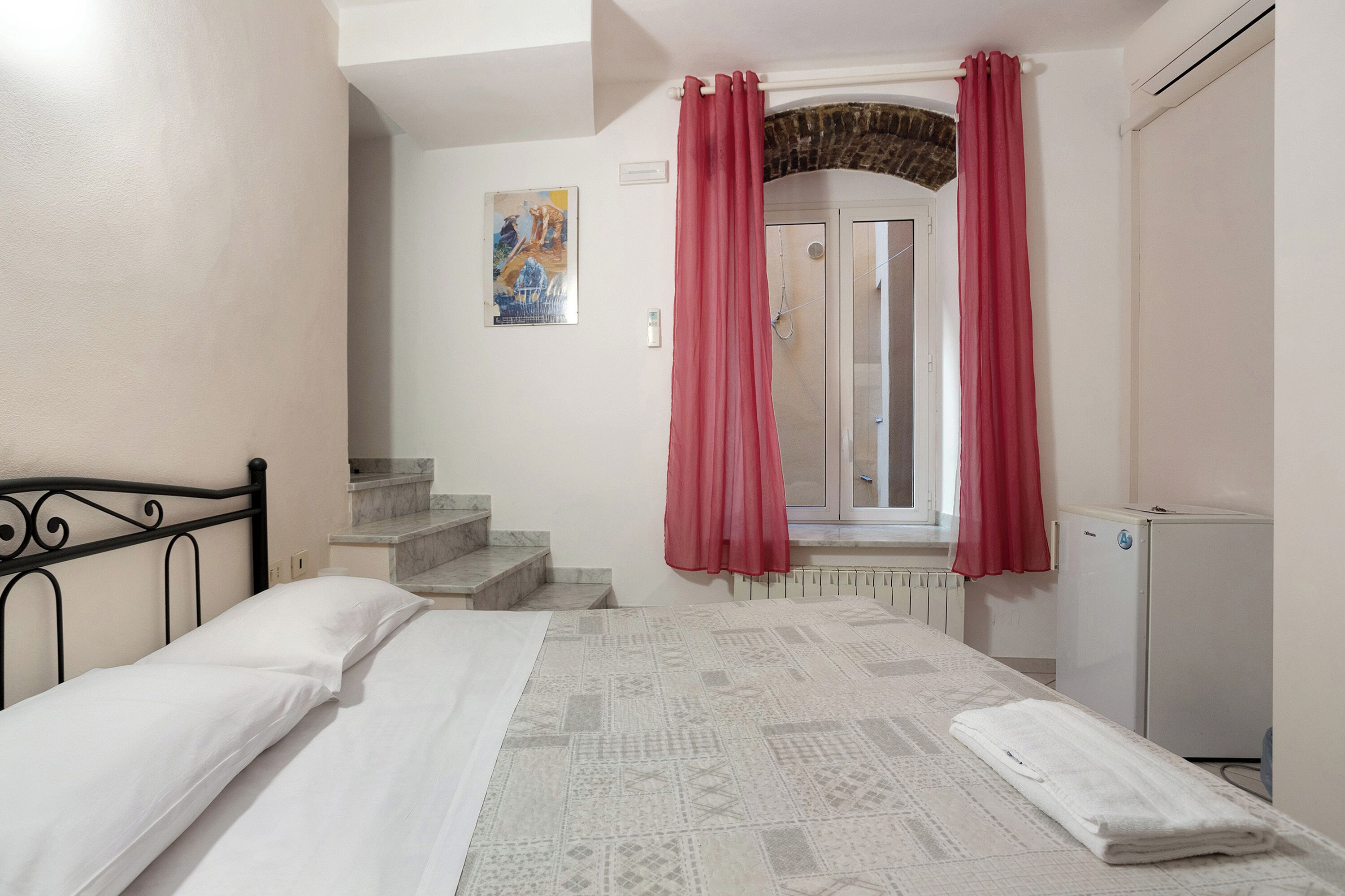 1 camera, Wi-Fi gratuito, lenzuola