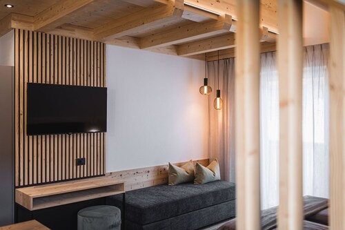 Studio Apartment 'Obermairhof Apartment 230' with Shared Garden, Balcony and Wi-Fi