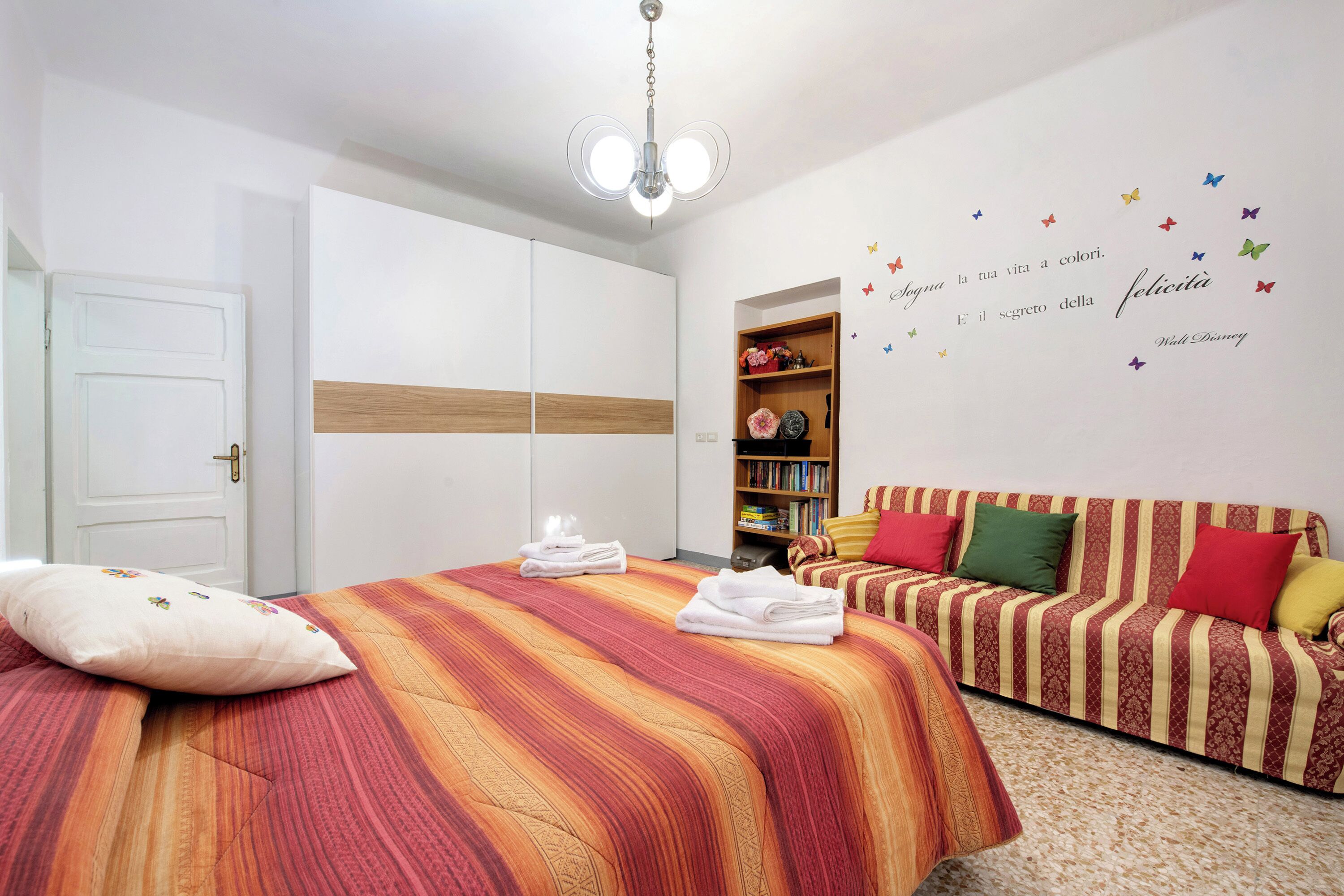 2 chambres, fer et planche à repasser, draps fournis