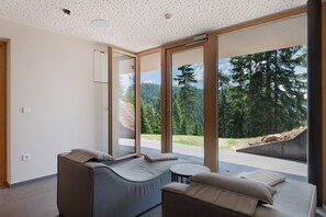 Interior - Chalet 'Magdalena' with Mountain View, Private Terrace and Wi-Fi (Avelengo)
