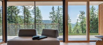 Apartment 'Lodge Picea' with Mountain View, Private Terrace and Wi-Fi