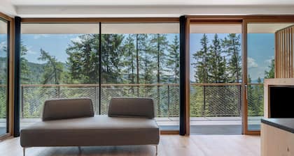 Apartment 'Lodge Pinus Cembra' with Mountain View, Private Terrace and Wi-Fi