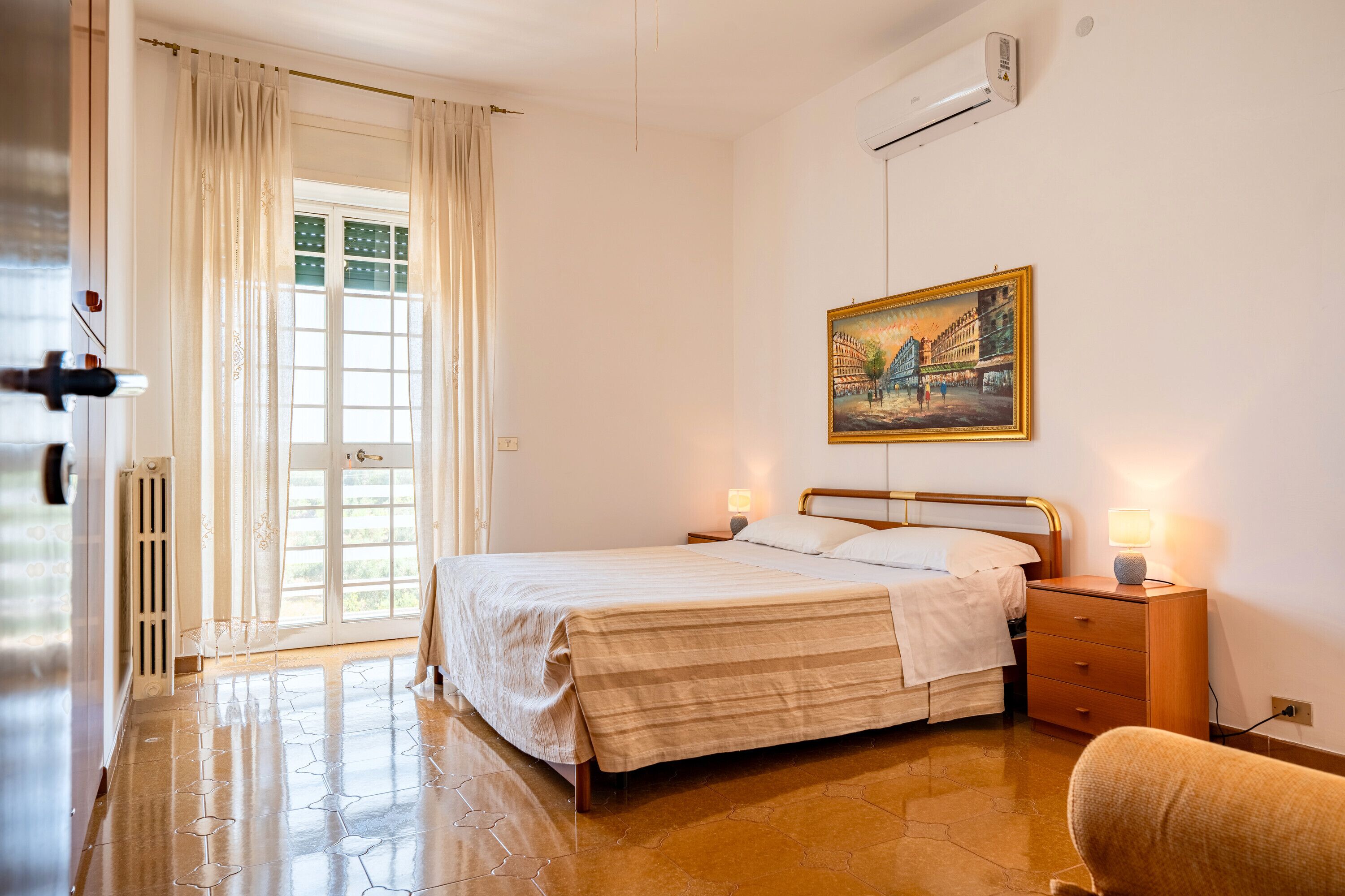 4 bedrooms, free WiFi, bed sheets