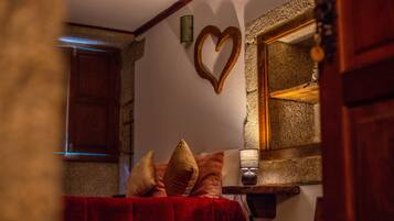 6 bedrooms, free WiFi, bed sheets