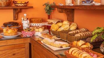 Petit déjeuner buffet compris tous les jours