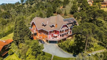 Fachada da propriedade