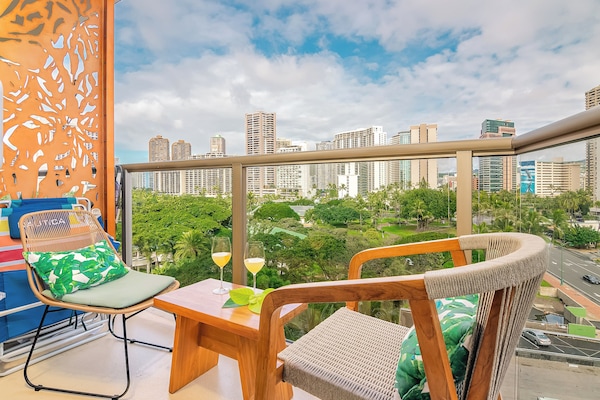 Studio Standar, 1 Tempat Tidur Queen dengan tempat tidur Sofa, pemandangan taman | Teras/patio