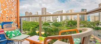 Luana Waikiki by Tropical Escapes Realty