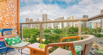 Luana Waikiki by Tropical Escapes Realty