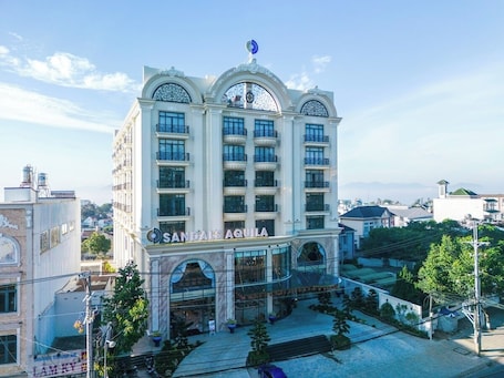 Fachada de la propiedad