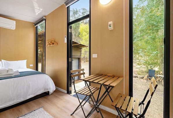1 chambre, literie fournie