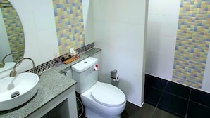Articles de toilette gratuits, savon, shampoing, papier toilette