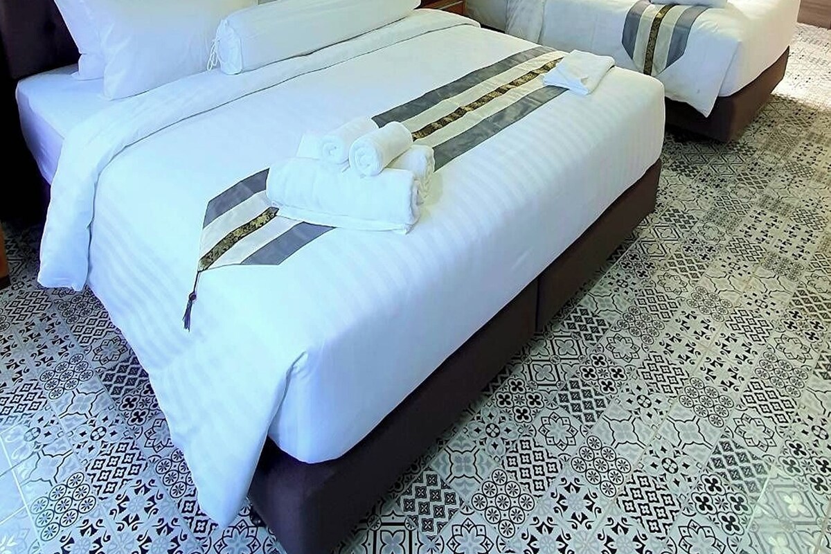 Double Twin Room
