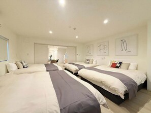 2 habitaciones, tabla de planchar con plancha, wifi y ropa de cama 