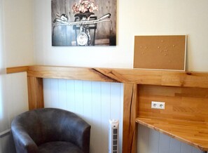 Chambre Simple Confort | Bureau, Wi-Fi gratuit