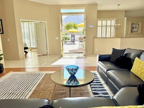 Interior - 5 Star-Rated Indian Wells 5 Bedroom, Mtn View, Cas (Indian Wells)