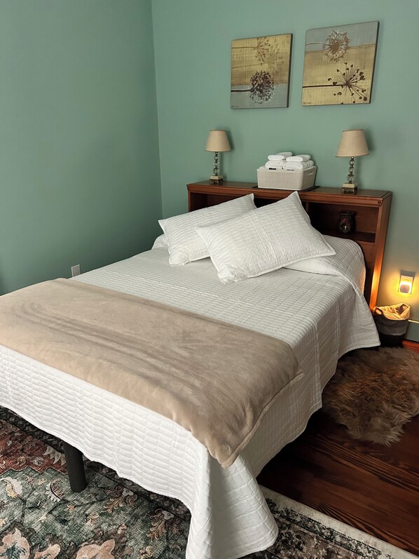 1 bedroom, iron/ironing board, WiFi, bed sheets