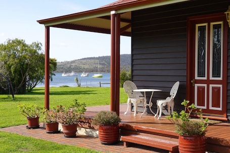 Terrace/patio. Casilda House-Central Waterfront