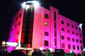 Building design - lancaster hotel apartments-Gardens (Amman)