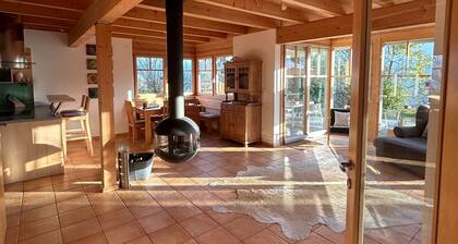 Country house between lakes and ski resorts