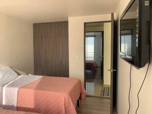 2 Schlafzimmer, Bügeleisen/Bügelbrett, Internetzugang