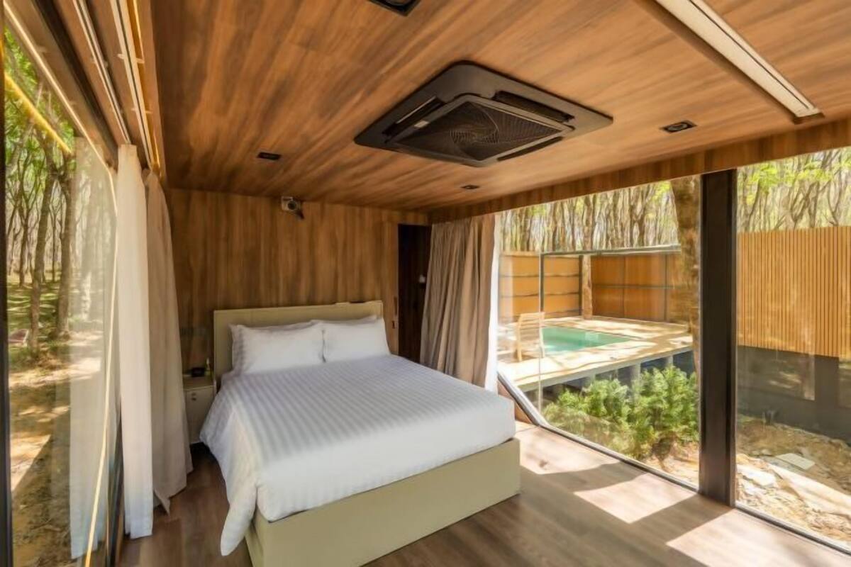 1 bedroom, hypo-allergenic bedding, free WiFi