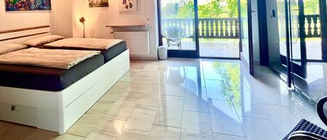 1 bedroom, free WiFi, bed sheets