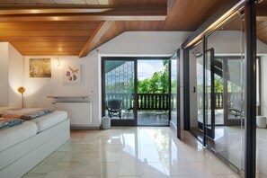 3 bedrooms, free WiFi, bed sheets - Apartment 'Galerie' with Shared Pool, Shared Garden and Wi-Fi (Hohenwart)