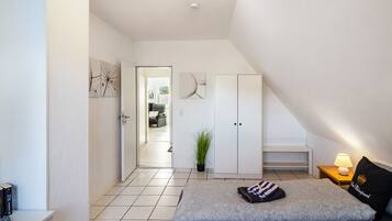 1 bedroom, free WiFi, bed sheets