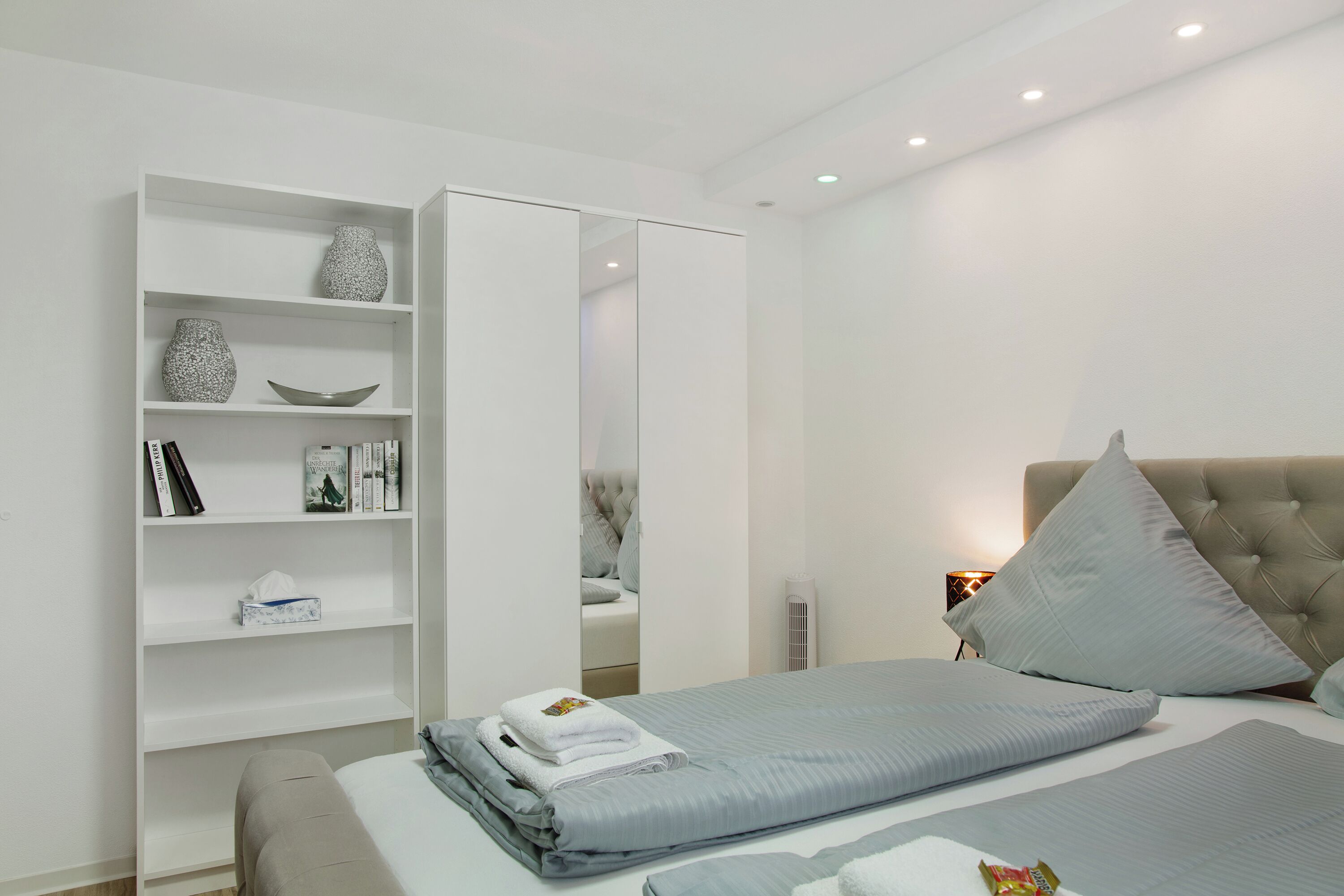 1 dormitori, planxa i posts de planxar, wifi gratuïta i roba de llit 