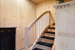 Interior - Apartment 'Refugium Aus Vollholz' with Mountain View, Shared Garden and Wi-Fi (Schlitz)