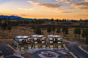 Exterior - 1119 Aerie #200 | Mins to Downtown + Old Bend (Bend)