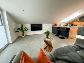 TV