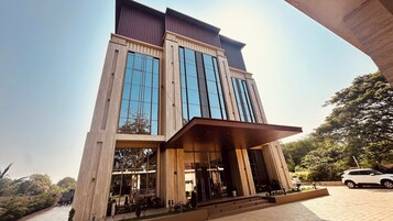 Fachada de la propiedad