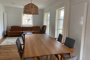 Dining - am Schilfweg Comfortable holiday residence (Warin)