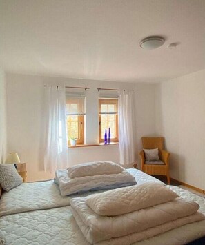 2 bedrooms, Internet