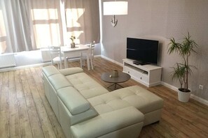 Smart TV, books