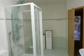Doccia, asciugacapelli