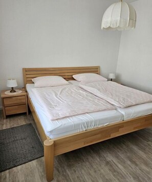 2 chambres, accès au Wi-Fi (inclus)