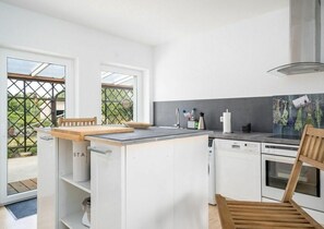 Kühlschrank, Ofen, Herdplatte, Geschirrspüler