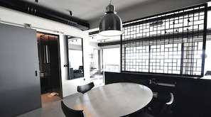 Luxury Penthouse, Sea View | Dining room