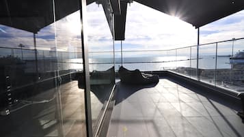 Luksus-loftsleilighet, sjøutsikt | Terrasse/patio