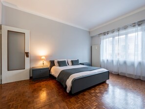 2 bedrooms, internet